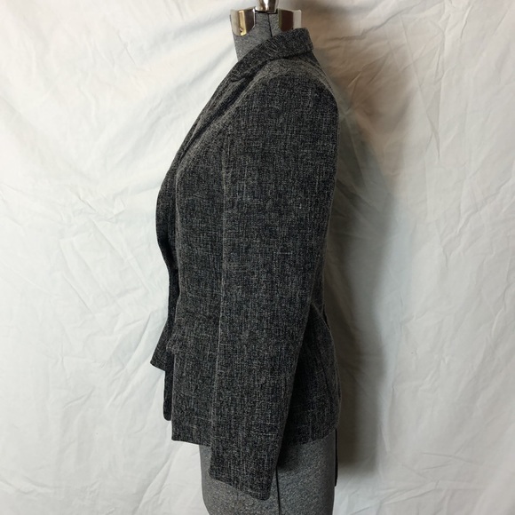 Gray Blazer (C) - Picture 7 of 8